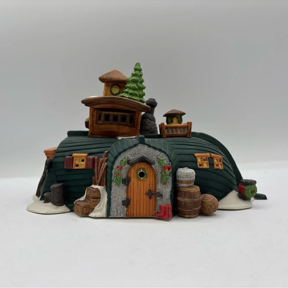 Dept 56 1989 HVC DVS David Copperfield Peggotty’s Seaside Cottage 5550-6 Vintage